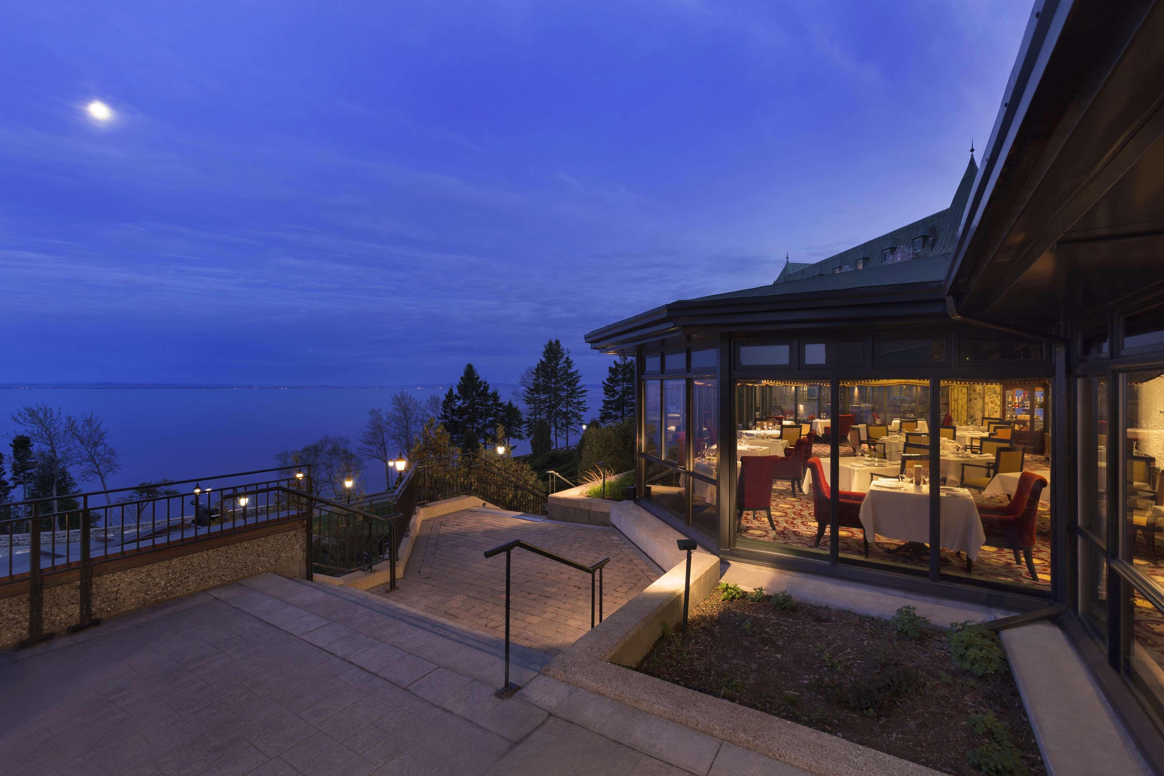 Отель Fairmont Le Manoir Richelieu Ла-Мальбе Экстерьер фото Restaurant