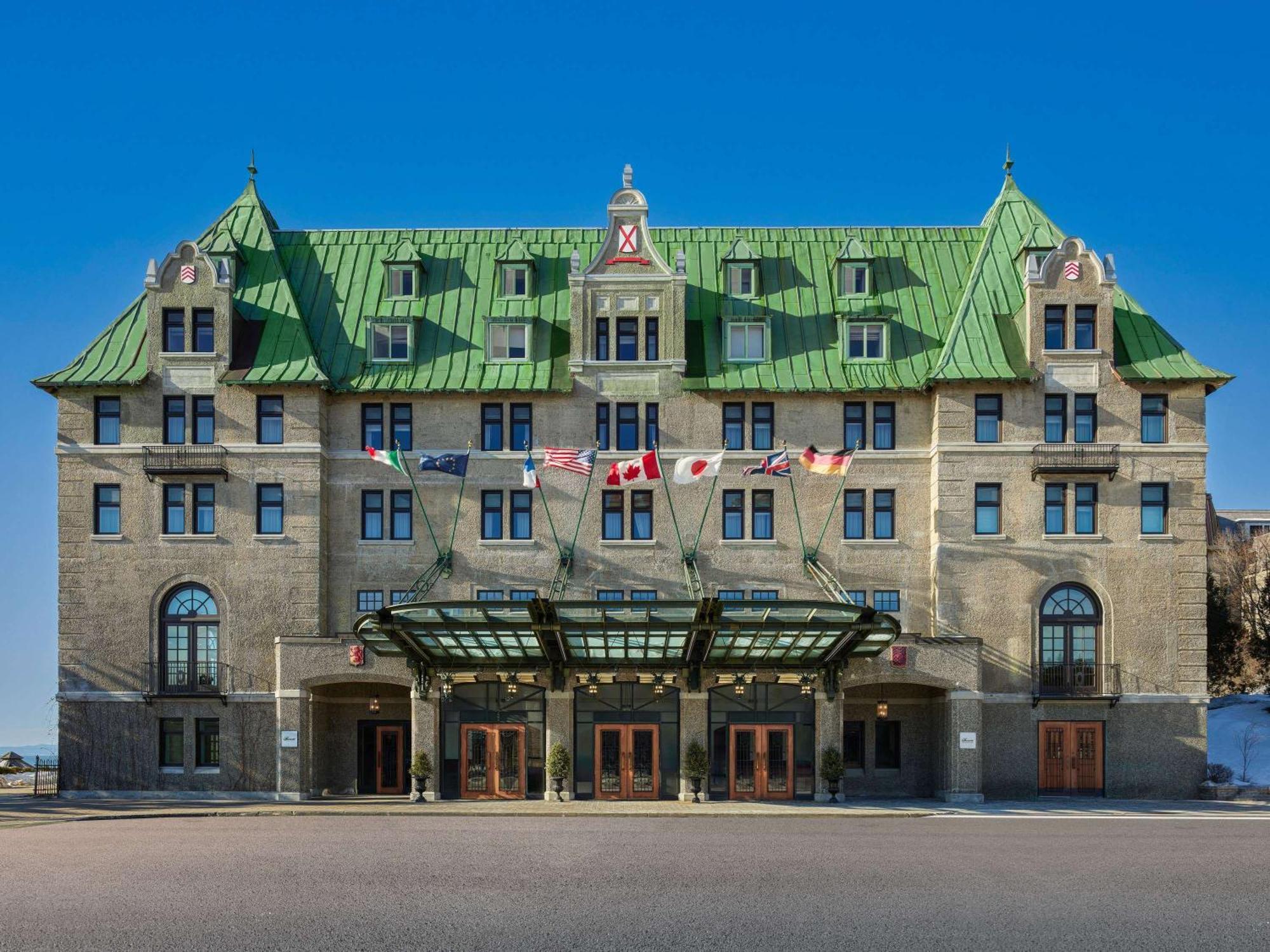 Отель Fairmont Le Manoir Richelieu Ла-Мальбе Экстерьер фото The Delta Bessborough
